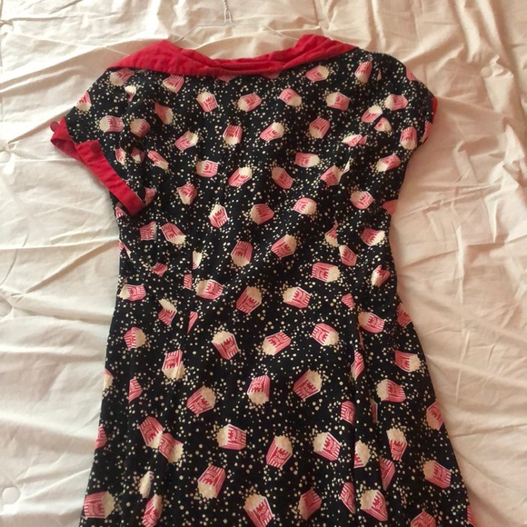 Popcorn Pinup Dress - Picture 2 of 3